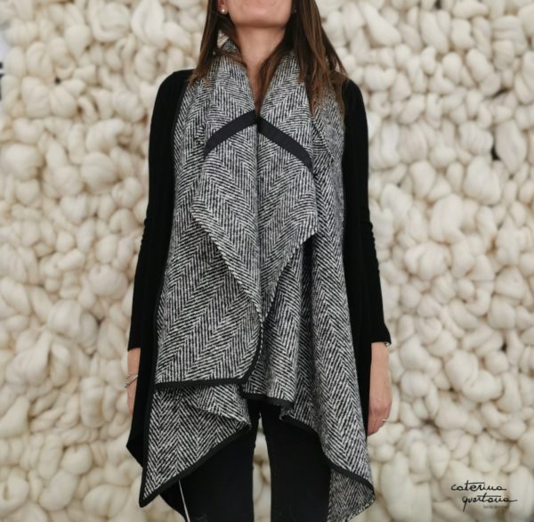 Poncho Caterina Quartana Textile Designe